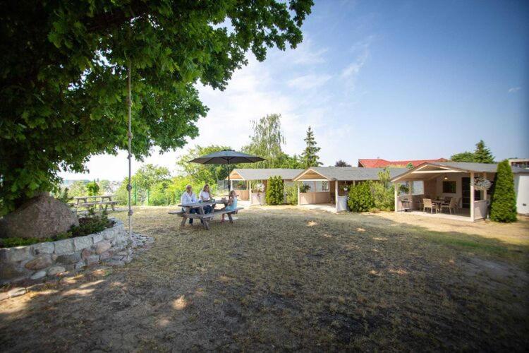 Comfortable Bungalow With A Covered Terrace, For 6 People, เมียนซิดดรอแย ภายนอก รูปภาพ