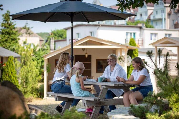 Comfortable Bungalow With A Covered Terrace, For 6 People, เมียนซิดดรอแย ภายนอก รูปภาพ
